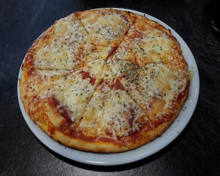 Peperoni Pizzeria